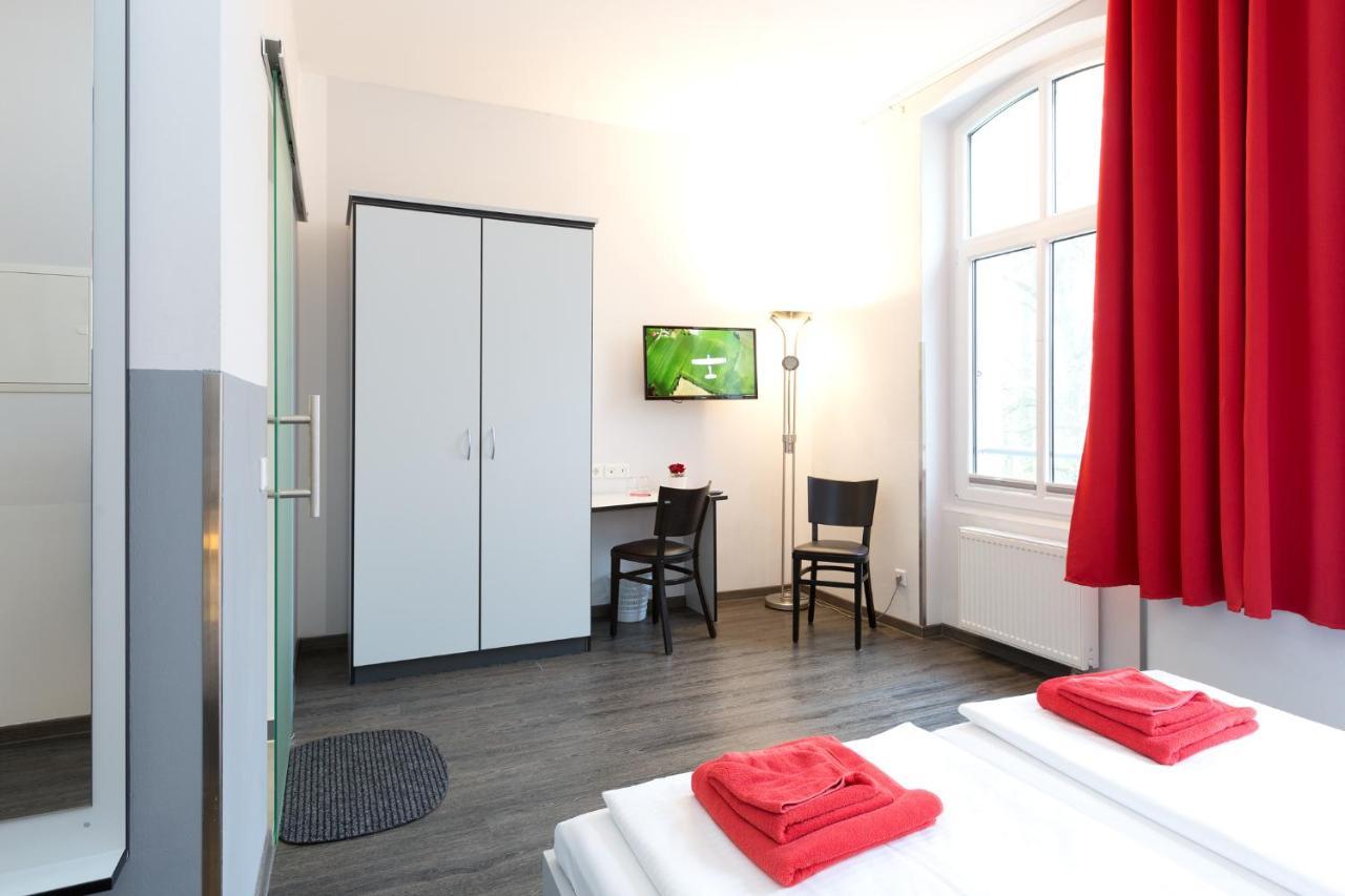 Hotel Zwischen Den Seen Waren  Luaran gambar