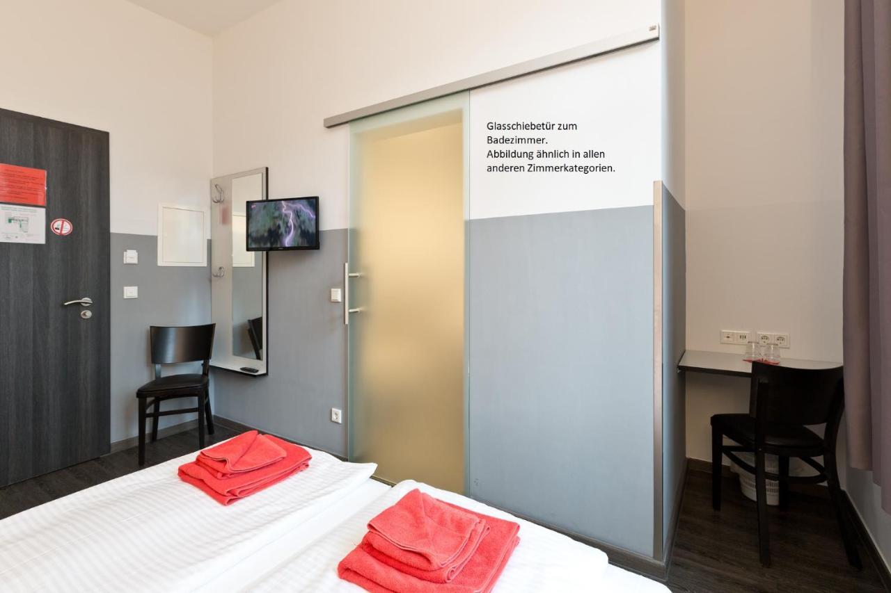 Hotel Zwischen Den Seen Waren  Luaran gambar