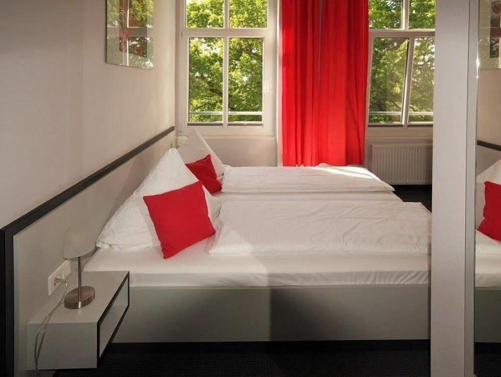 Hotel Zwischen Den Seen Waren  Luaran gambar