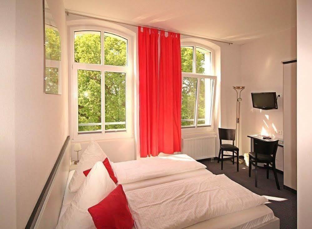 Hotel Zwischen Den Seen Waren  Luaran gambar