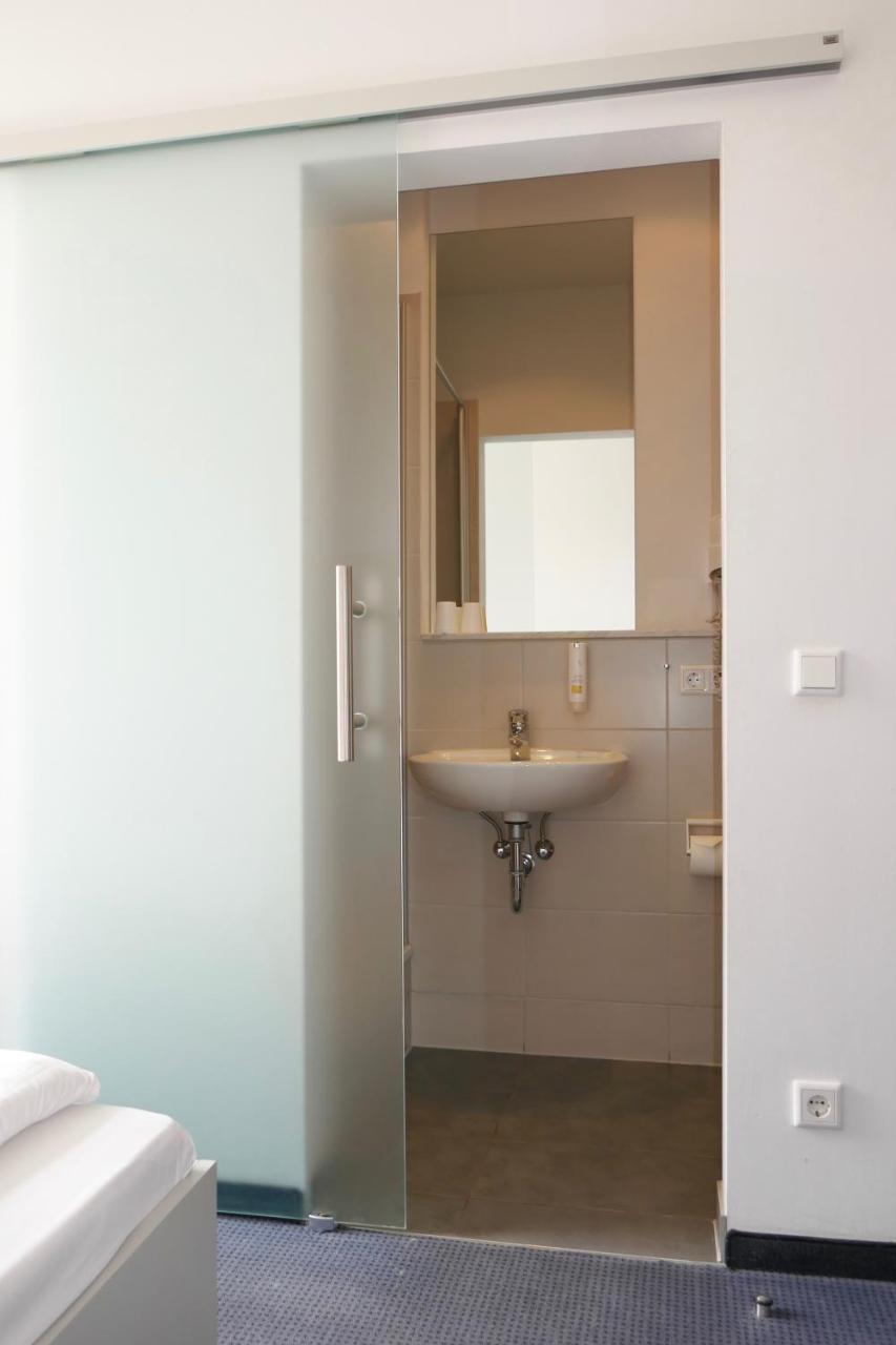 Hotel Zwischen Den Seen Waren  Luaran gambar