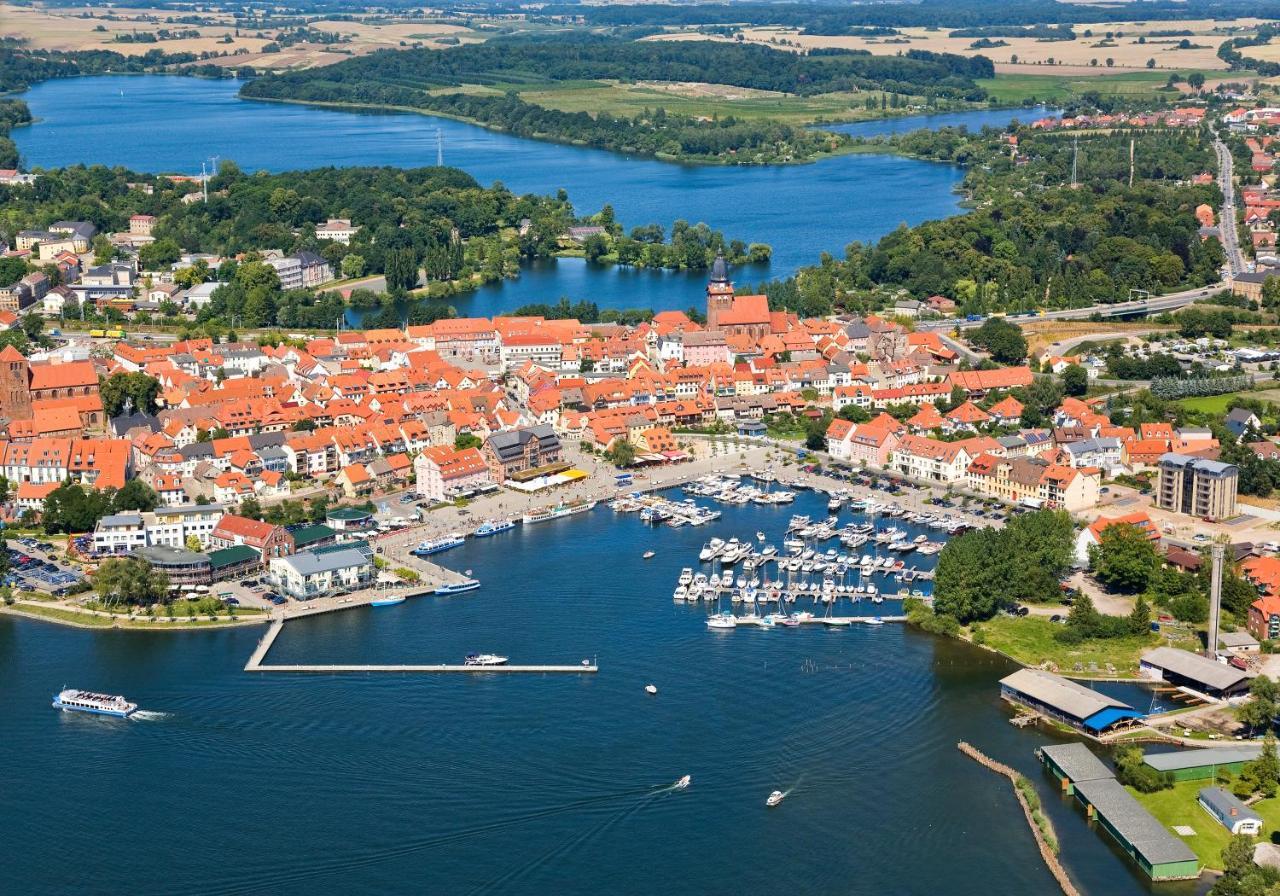 Hotel Zwischen Den Seen Waren  Luaran gambar