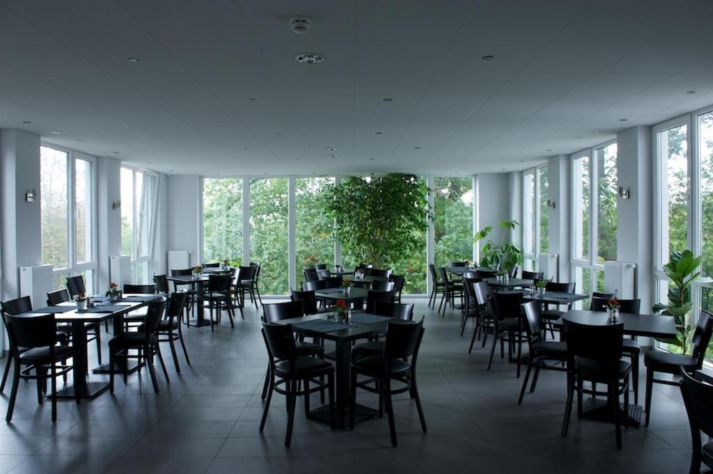 Hotel Zwischen Den Seen Waren  Luaran gambar